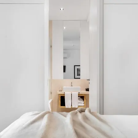 Plum Guide - Sterling Penny Apartman